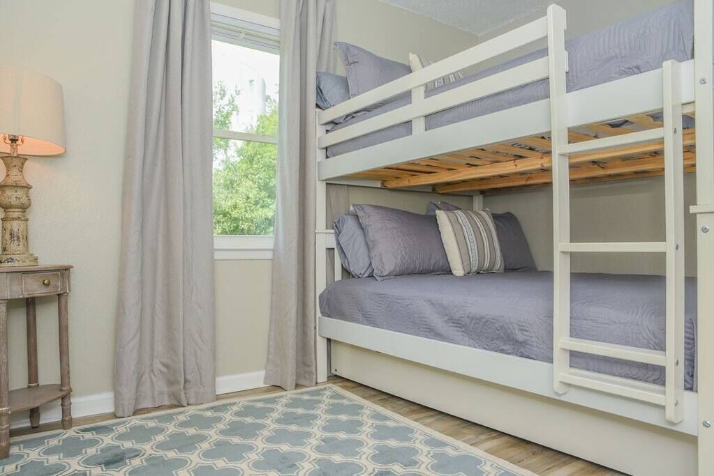 Photo of Bedroom in Grand Bay