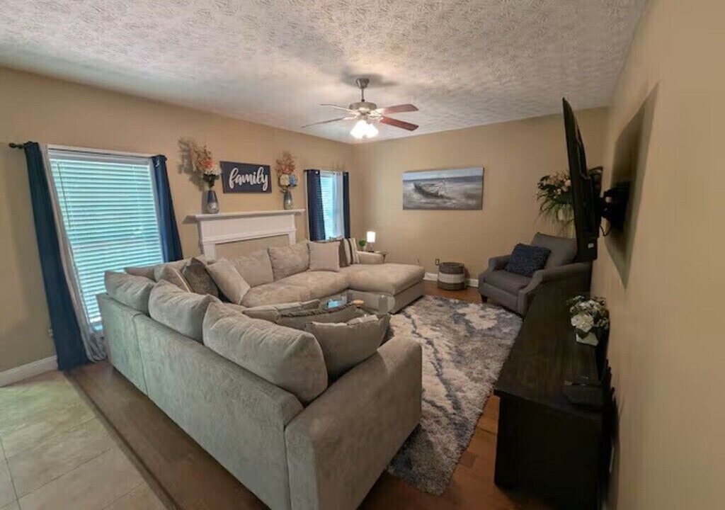 Photo of Livingroom in McDonough