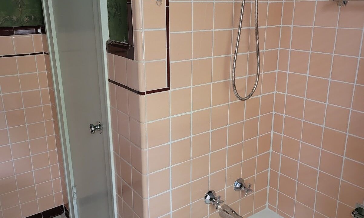 Photo of Bathroom in Guntersville