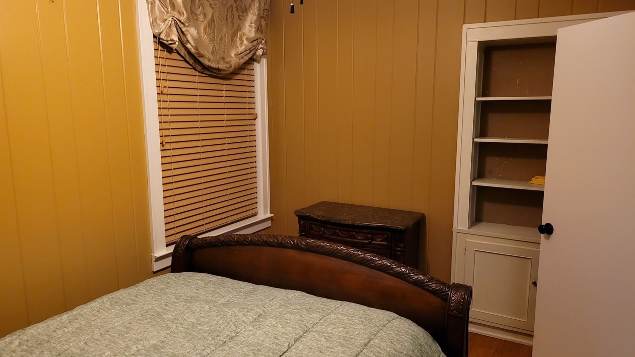 Photo of Bedroom in Guntersville