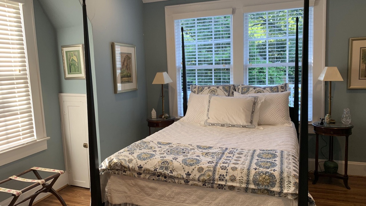 Photo of Bedroom in Tuscaloosa