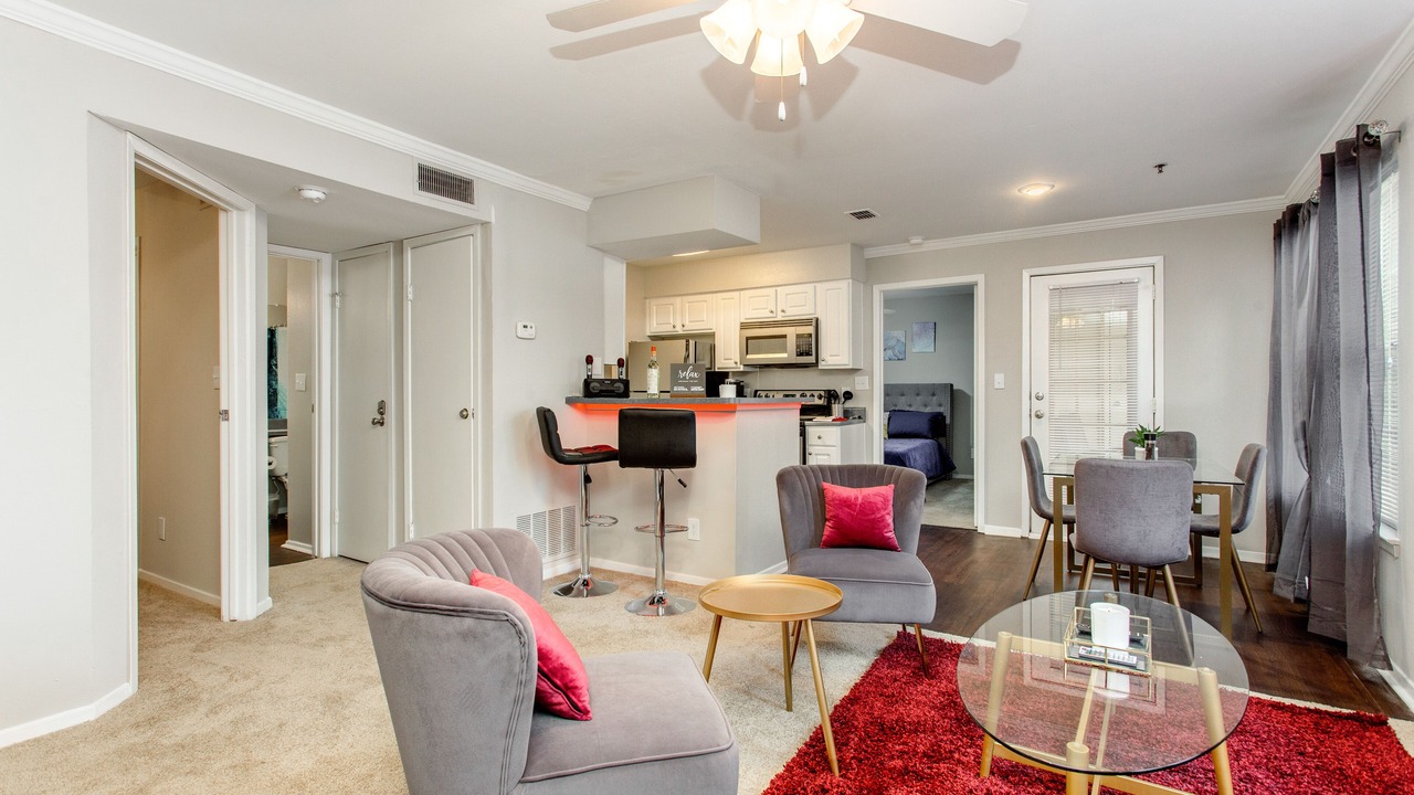 Photo of Livingroom in Buford Highway