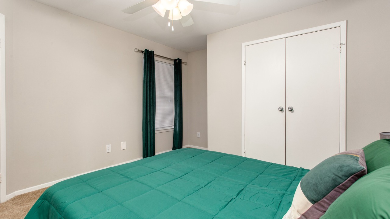 Photo of Bedroom in Buford Highway