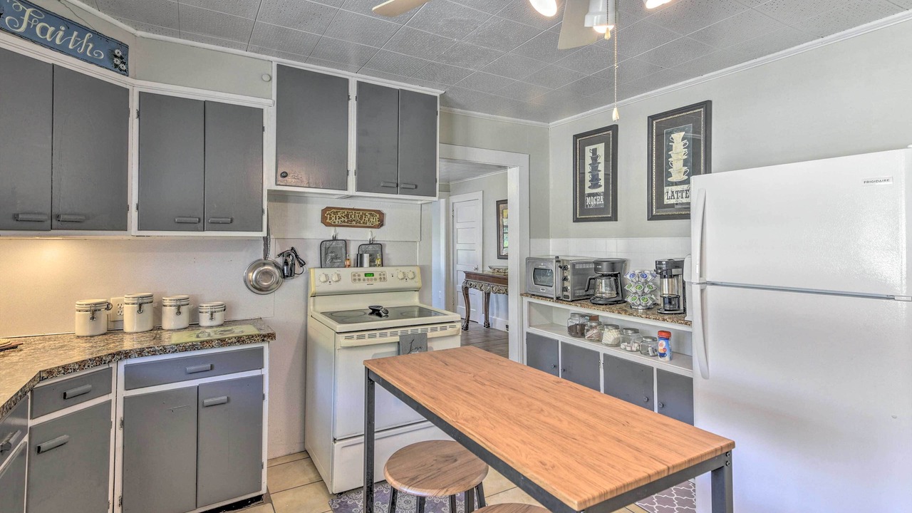 Photo of Kitchen in Crescent City