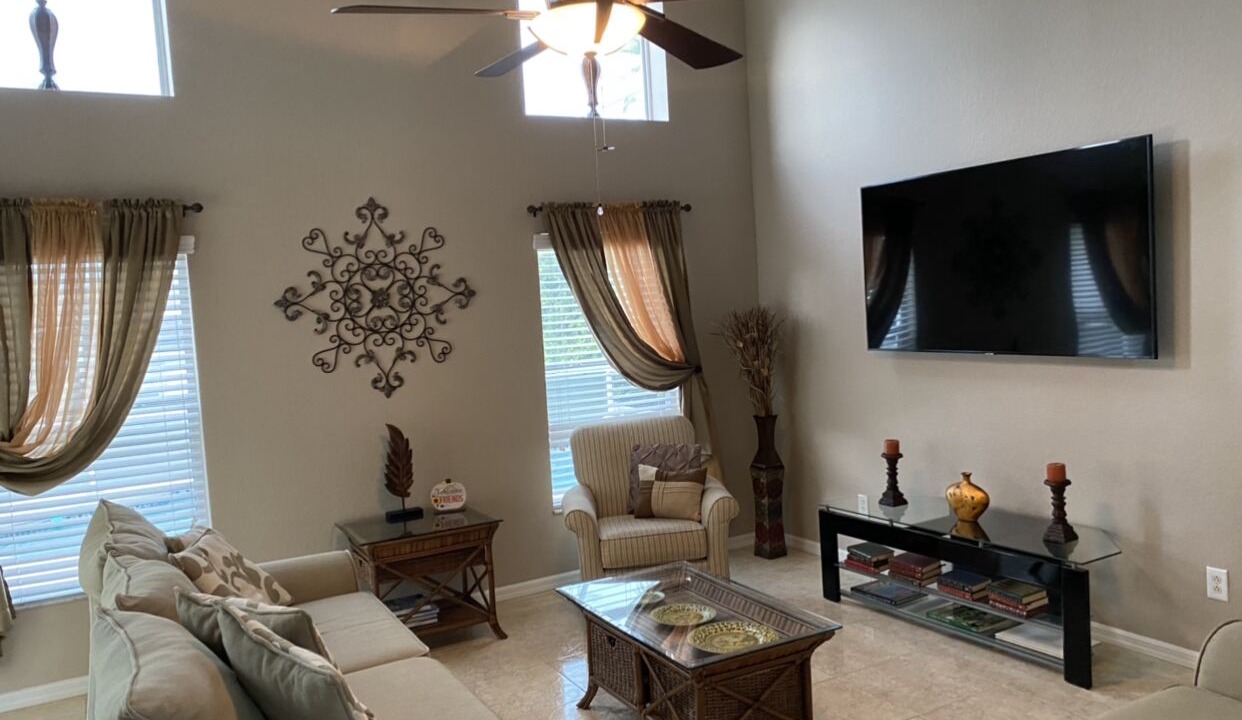 Photo of Livingroom in Highlands Reserve