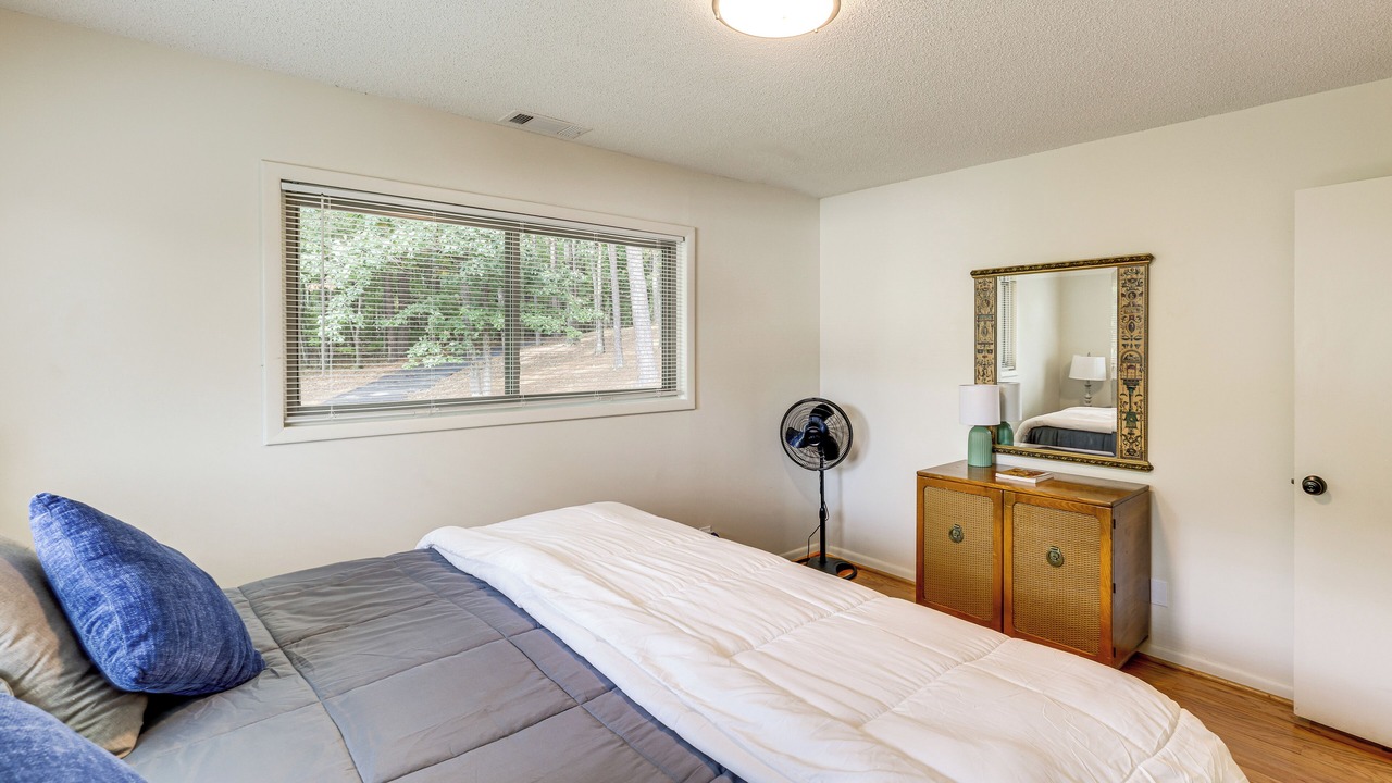 Photo of Bedroom in Jacksons' Gap