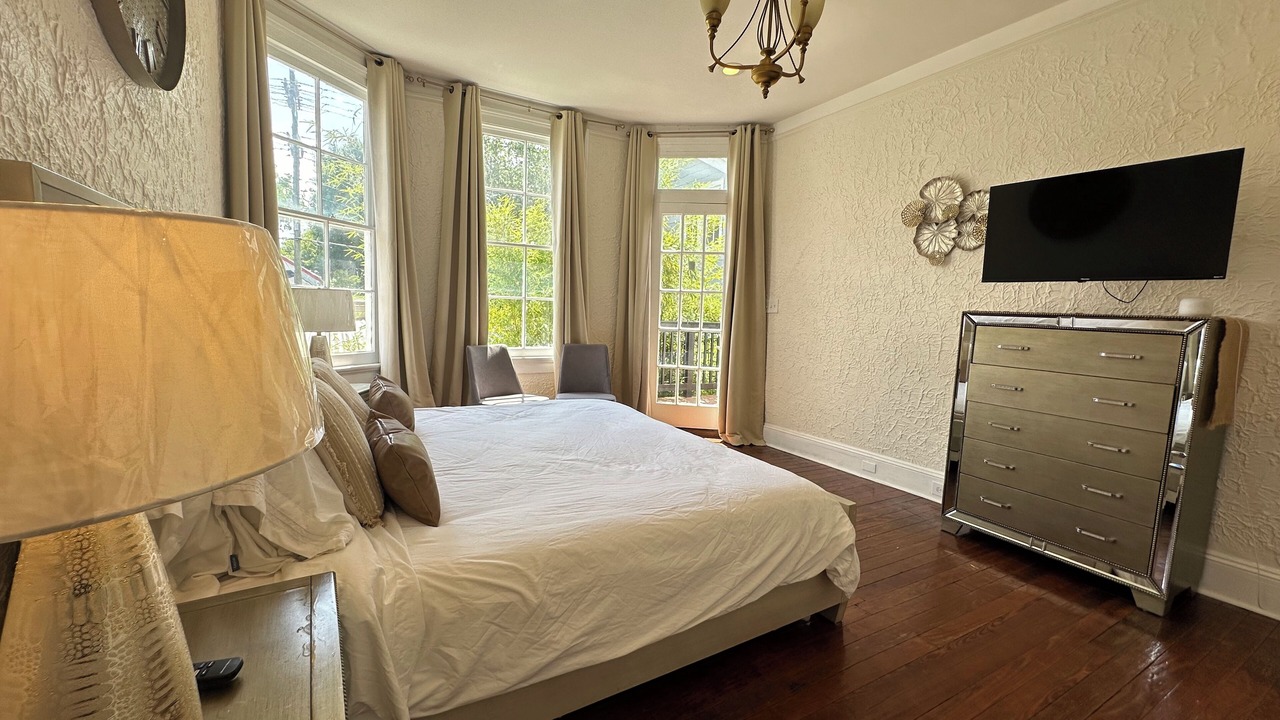 Photo of Bedroom in Mid-City