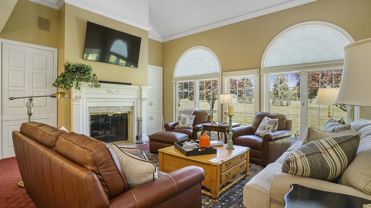 Photo of Livingroom in Birchwood Farms