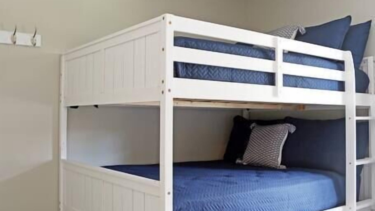 Photo of Bedroom in Dauphin Island