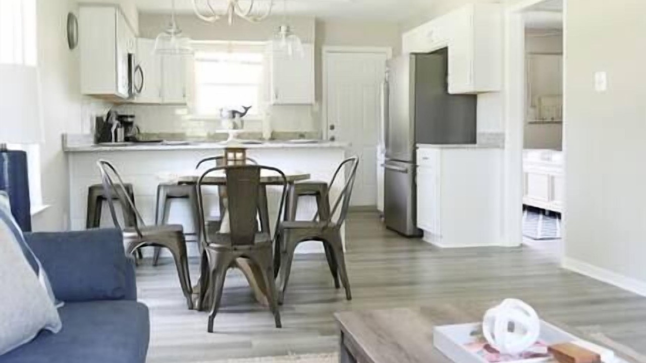 Photo of Bedroom in Dauphin Island