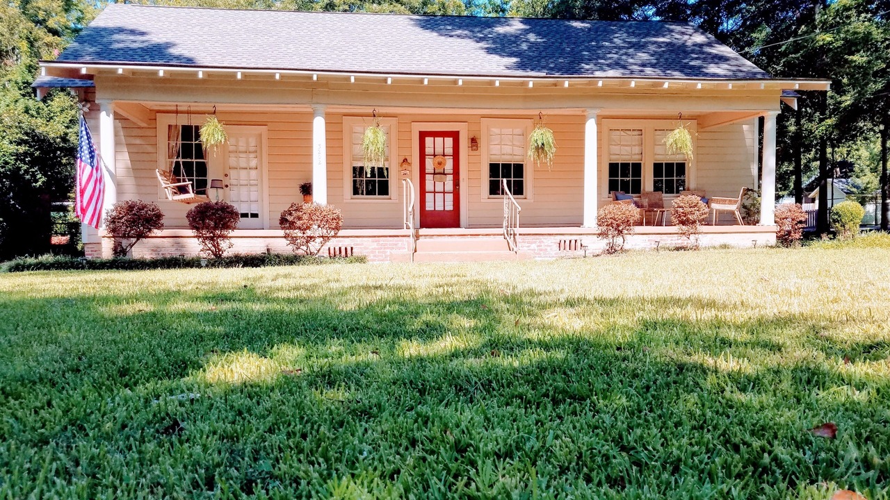 Photo of Outdoor in Montgomery