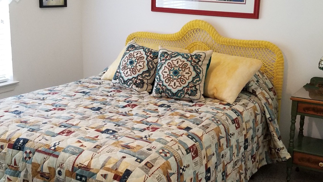 Photo of Bedroom in Gulf Shores