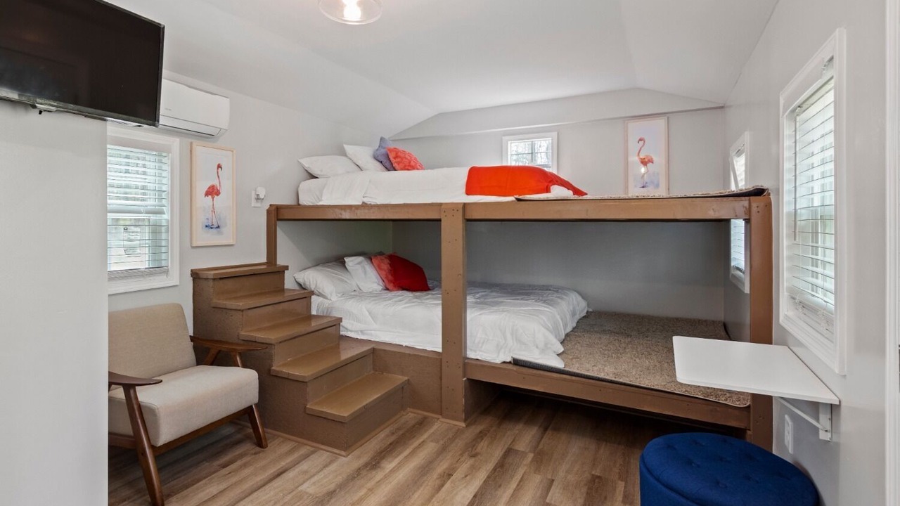 Photo of Bedroom in Notasulga