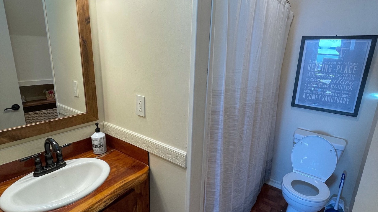 Photo of Bathroom in Melrose