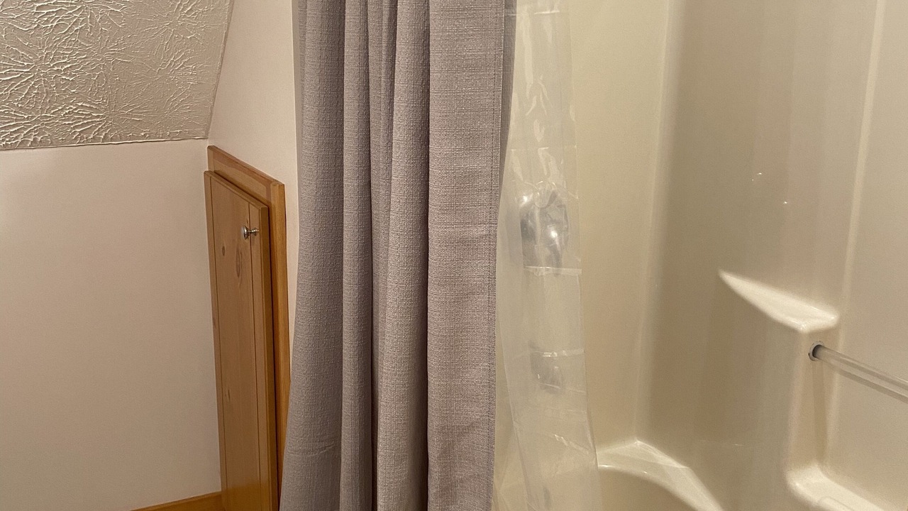Photo of Bathroom in Gumlog