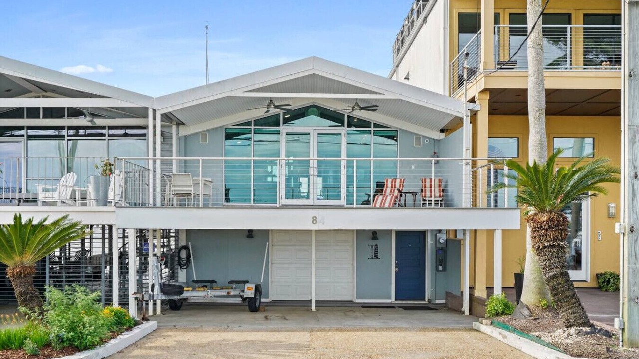 Photo of Outdoor in West End
