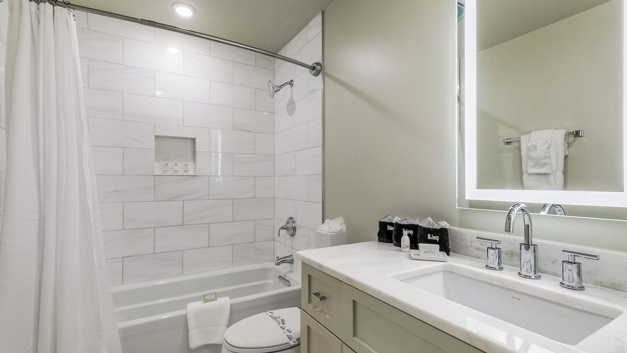 Photo of Bathroom in Central Business District