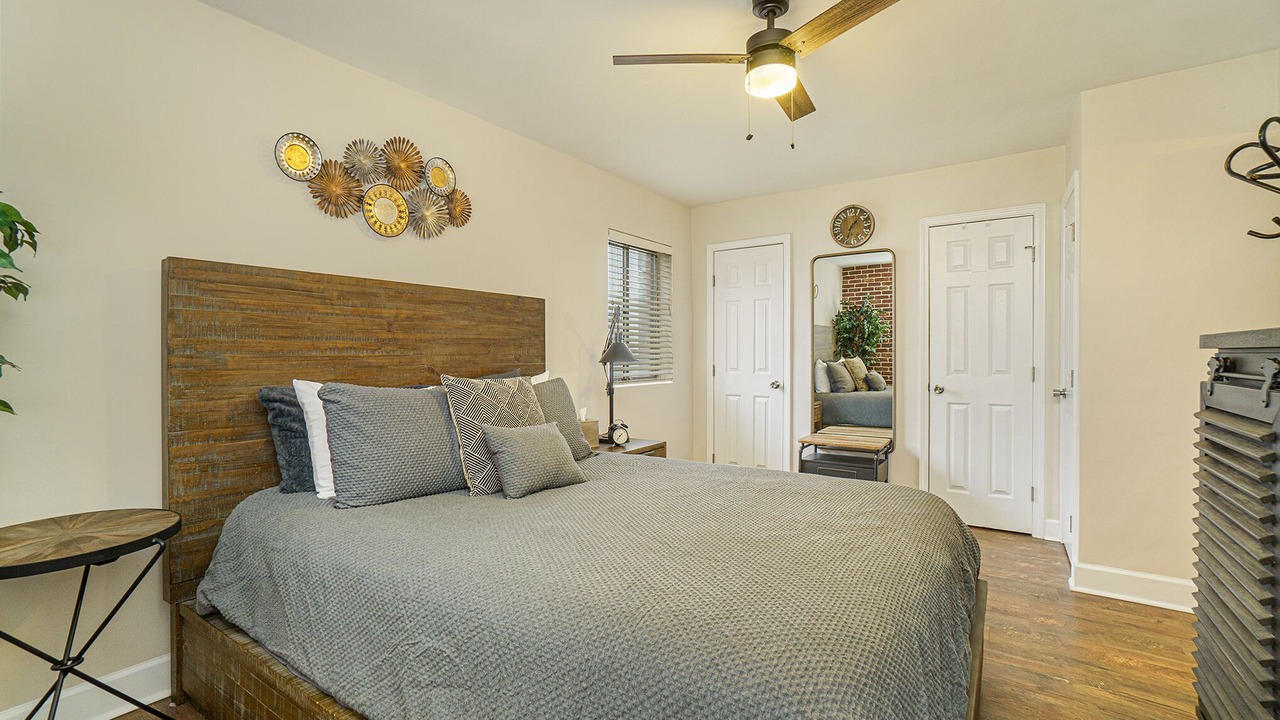 Photo of Bedroom in Garden Hills