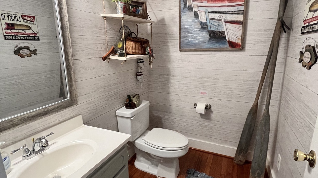 Photo of Bathroom in Jacksons' Gap