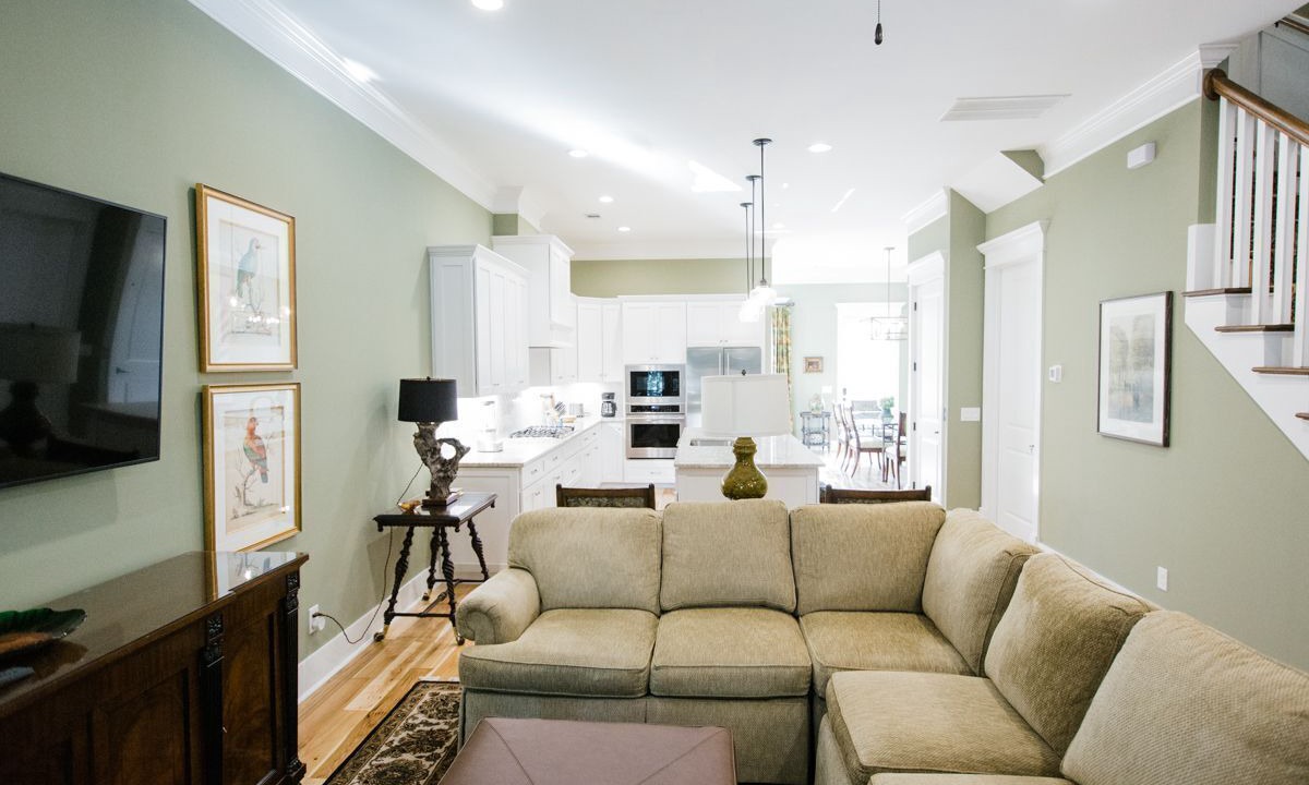 Photo of Livingroom in Historic District - North