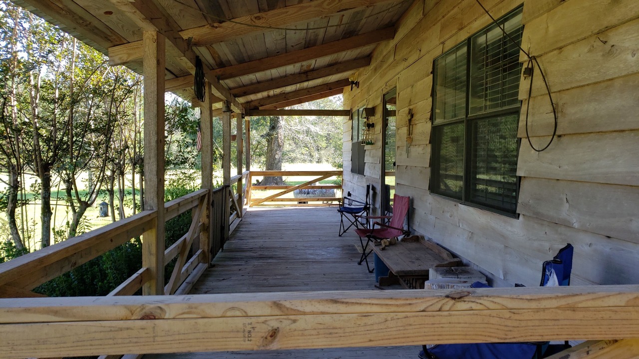 Photo of Patio Balcony in Stone County