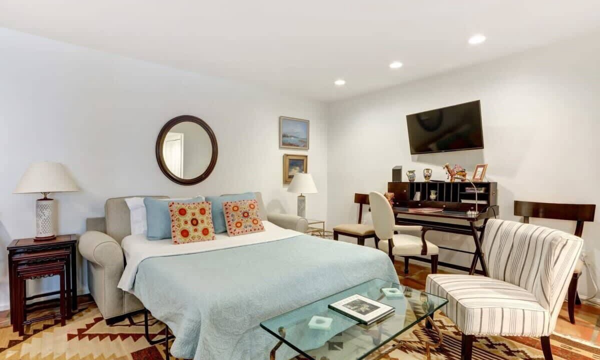 Photo of Bedroom in Historic Downtown Savannah