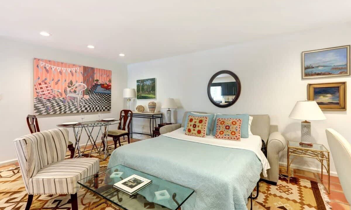 Photo of Bedroom in Historic Downtown Savannah
