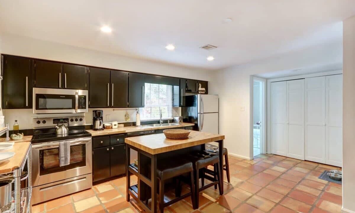 Photo of Kitchen in Historic Downtown Savannah