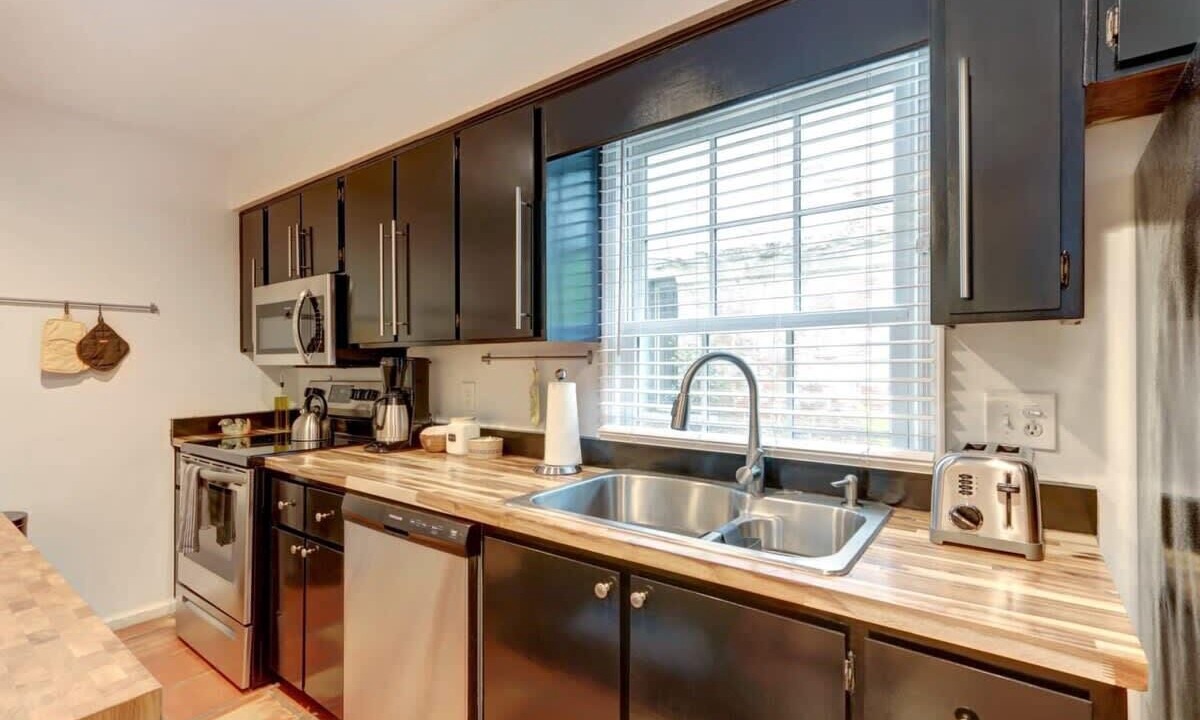 Photo of Kitchen in Historic Downtown Savannah