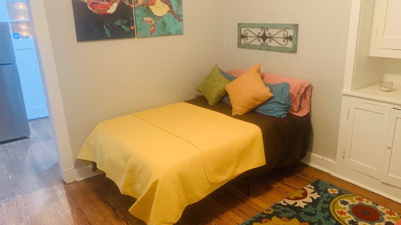 Photo of Bedroom in Uptown Historic District