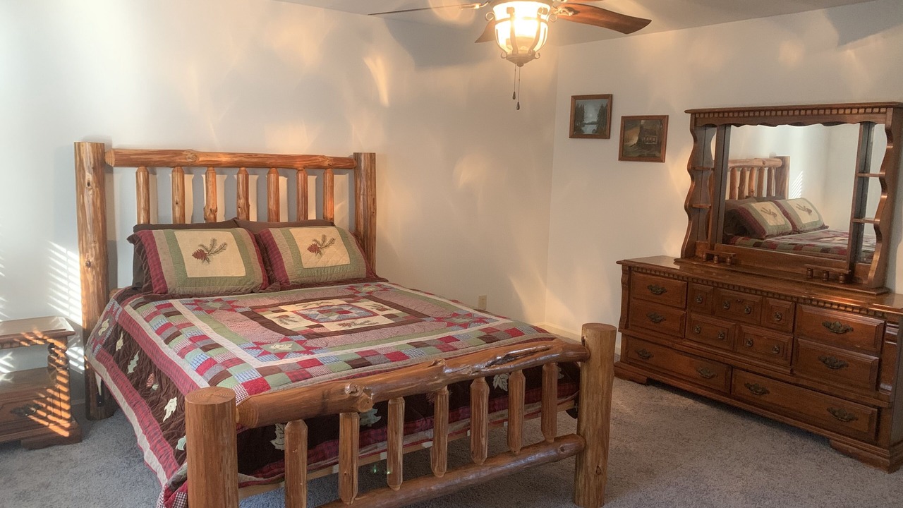 Photo of Bedroom in Columbiana