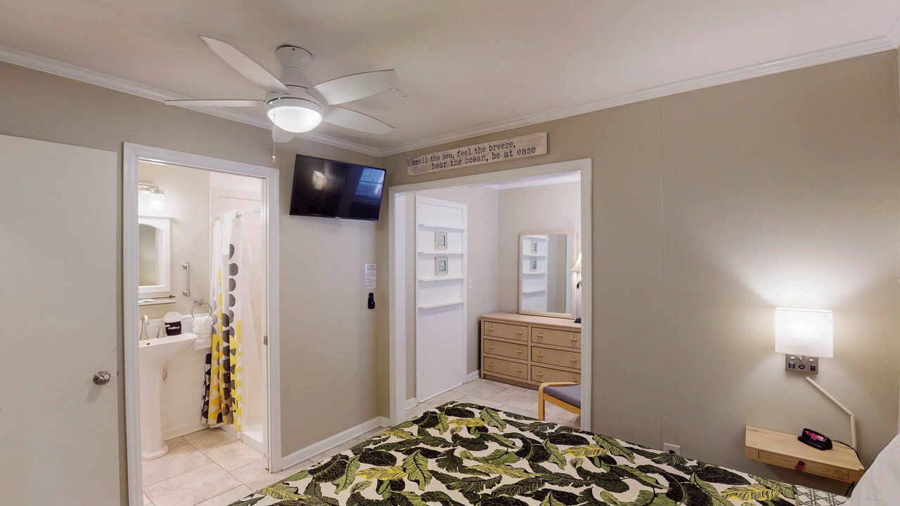 Photo of Bedroom in Jekyll Island