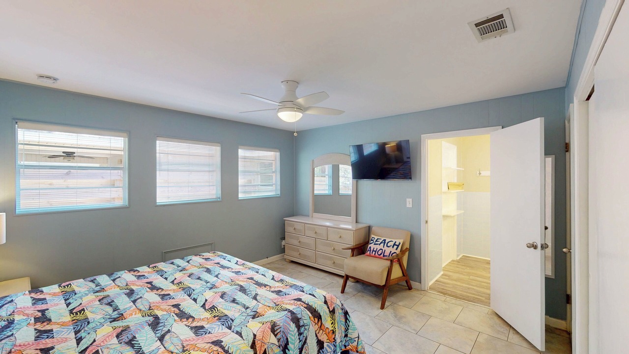 Photo of Bedroom in Jekyll Island
