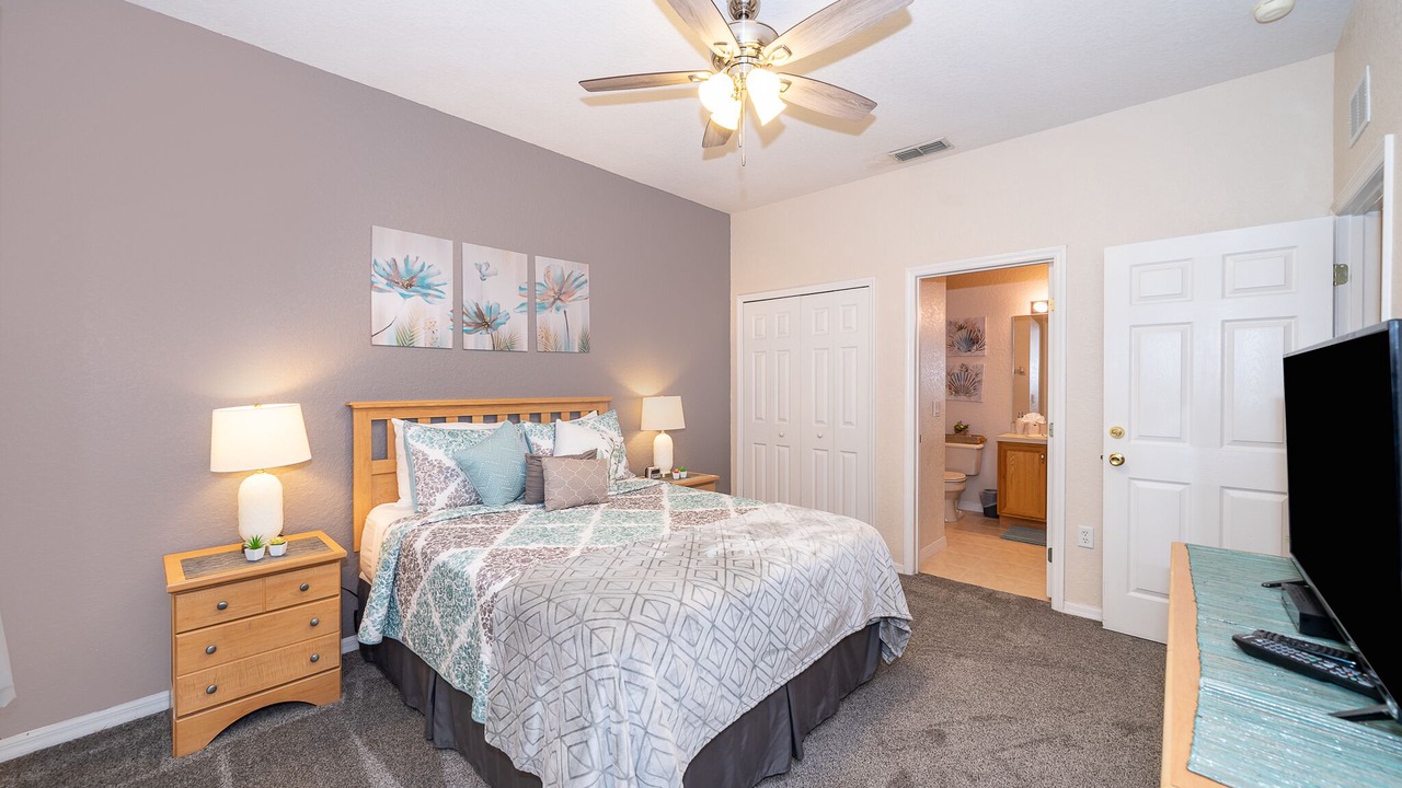 Photo of Bedroom in Regal Palms
