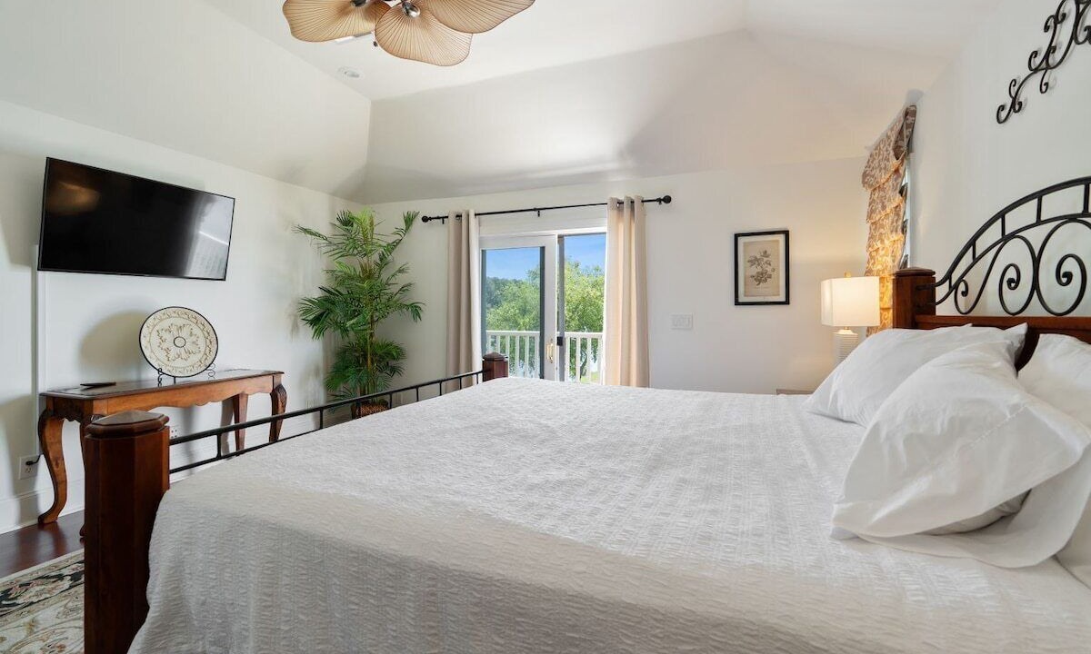 Photo of Bedroom in Gadsden