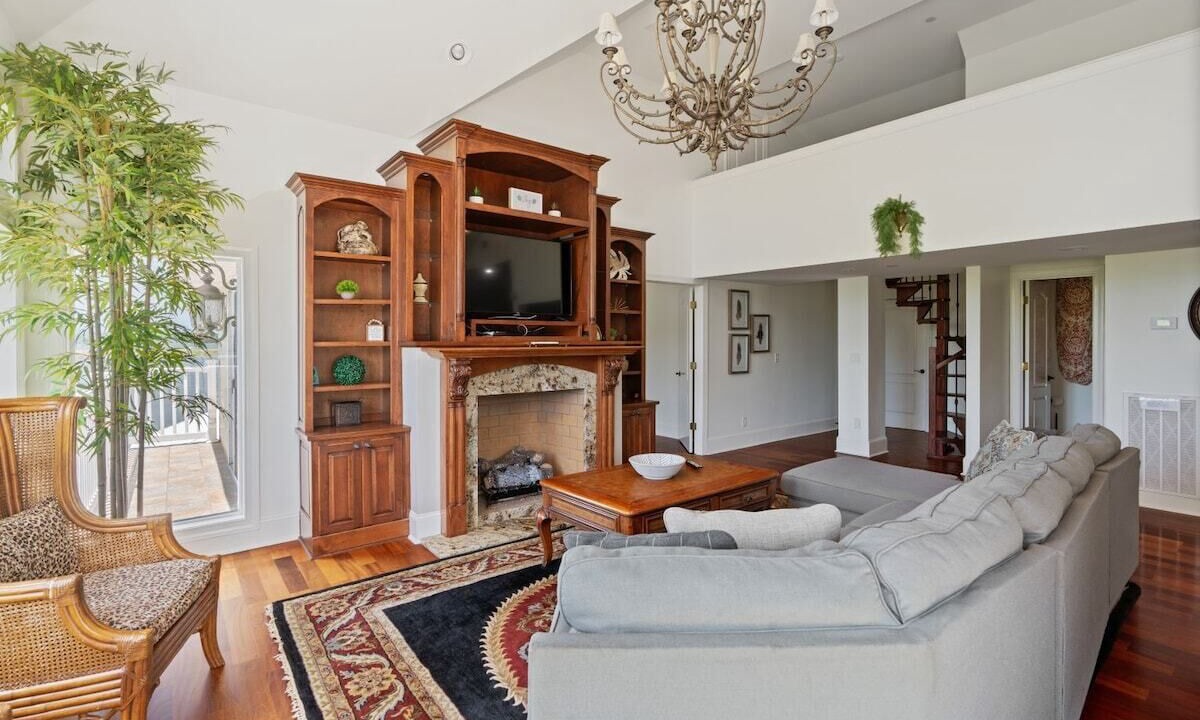 Photo of Livingroom in Gadsden