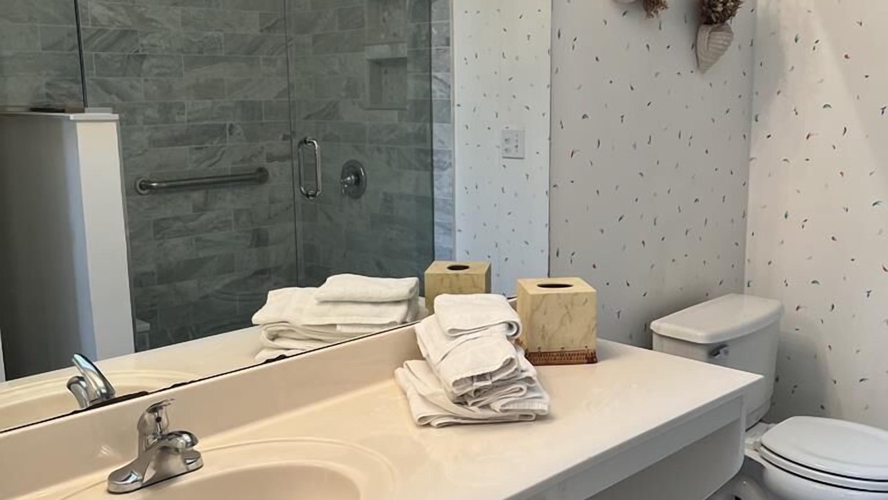 Photo of Bathroom in Sawgrass