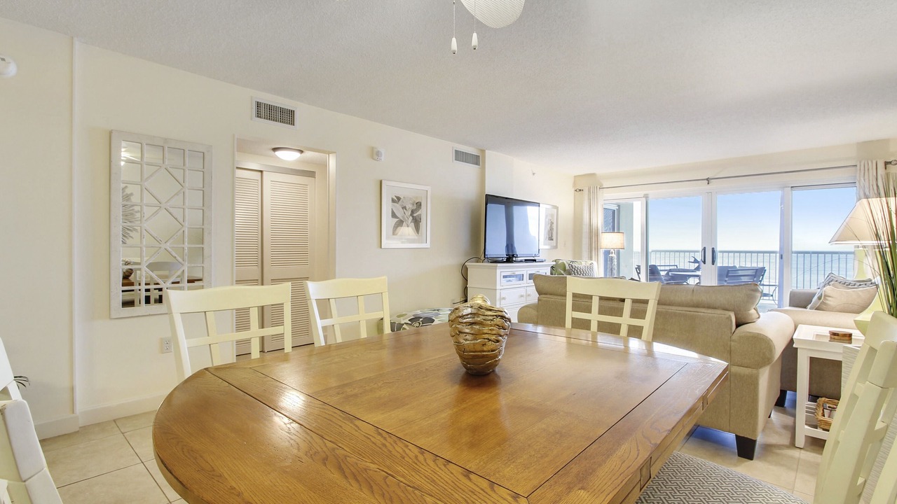 Photo of Livingroom in Ono Island