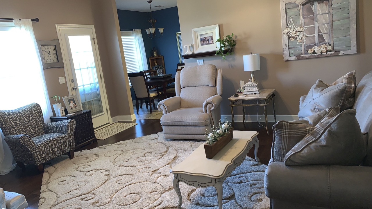 Photo of Livingroom in Moundville