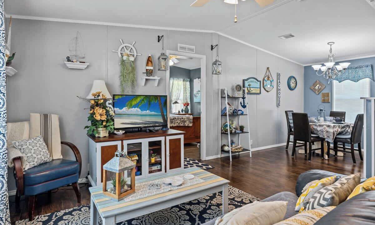 Photo of Bedroom in Davenport
