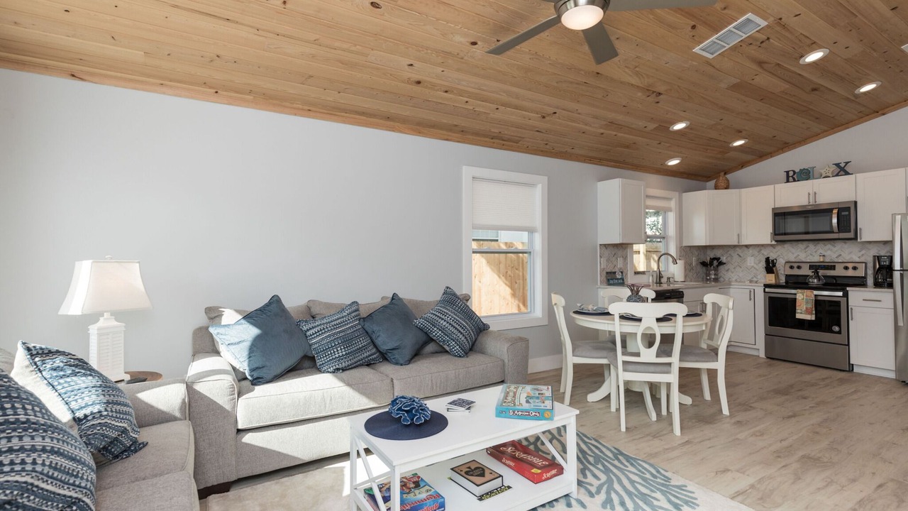 Photo of Livingroom in Coquina Gables