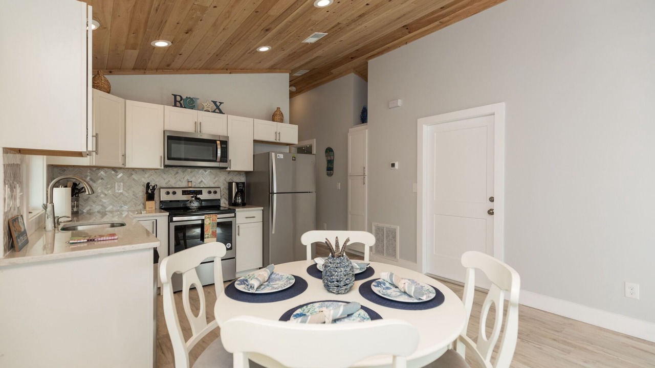 Photo of Kitchen in Coquina Gables