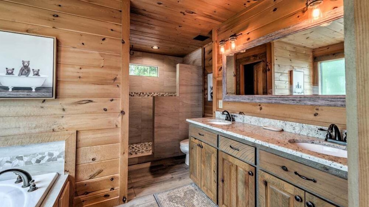 Photo of Bathroom in Blue Ridge