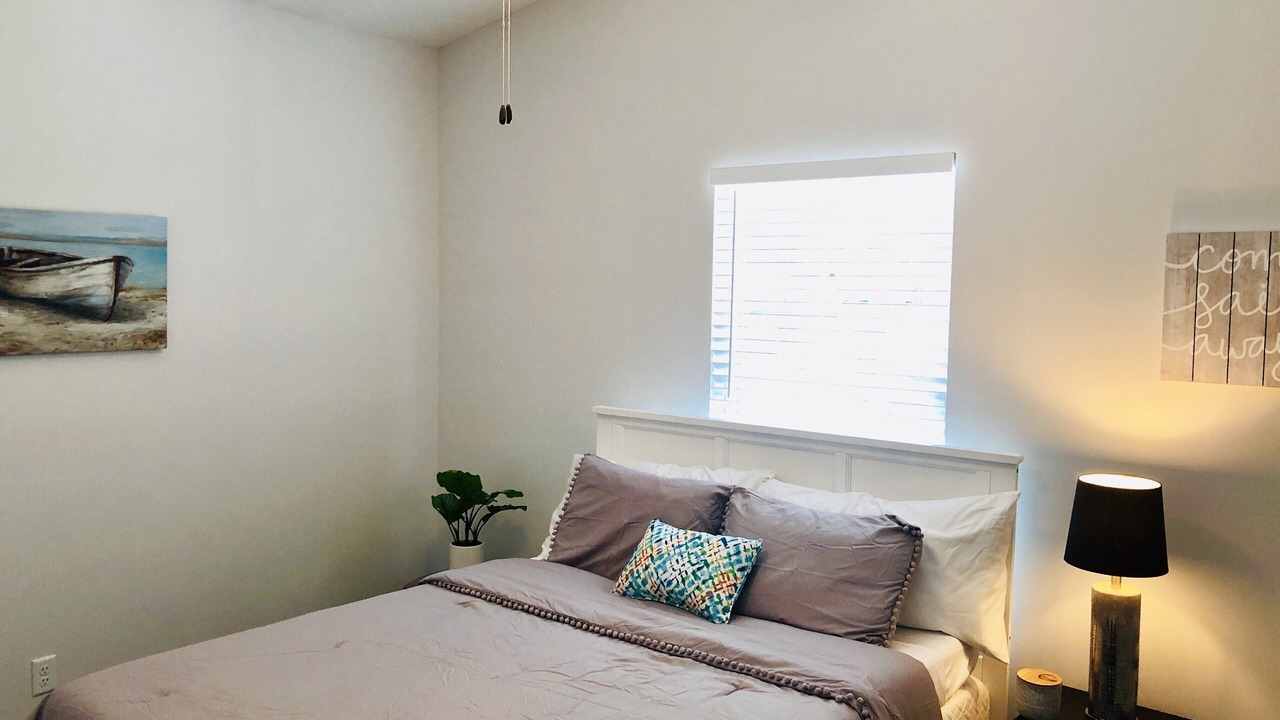 Photo of Bedroom in Hollister