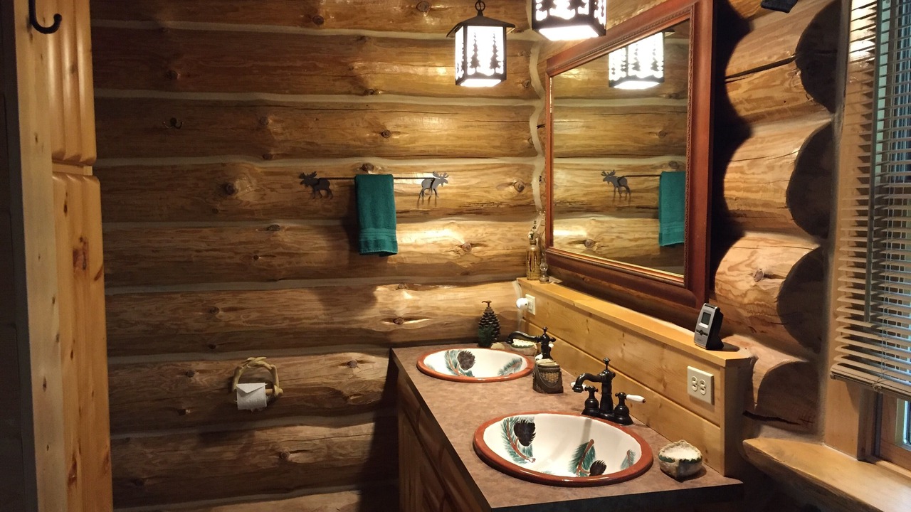 Photo of Bathroom in Luther