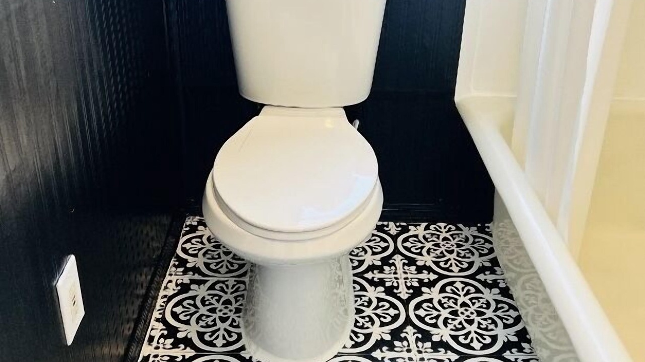Photo of Bathroom in Umatilla