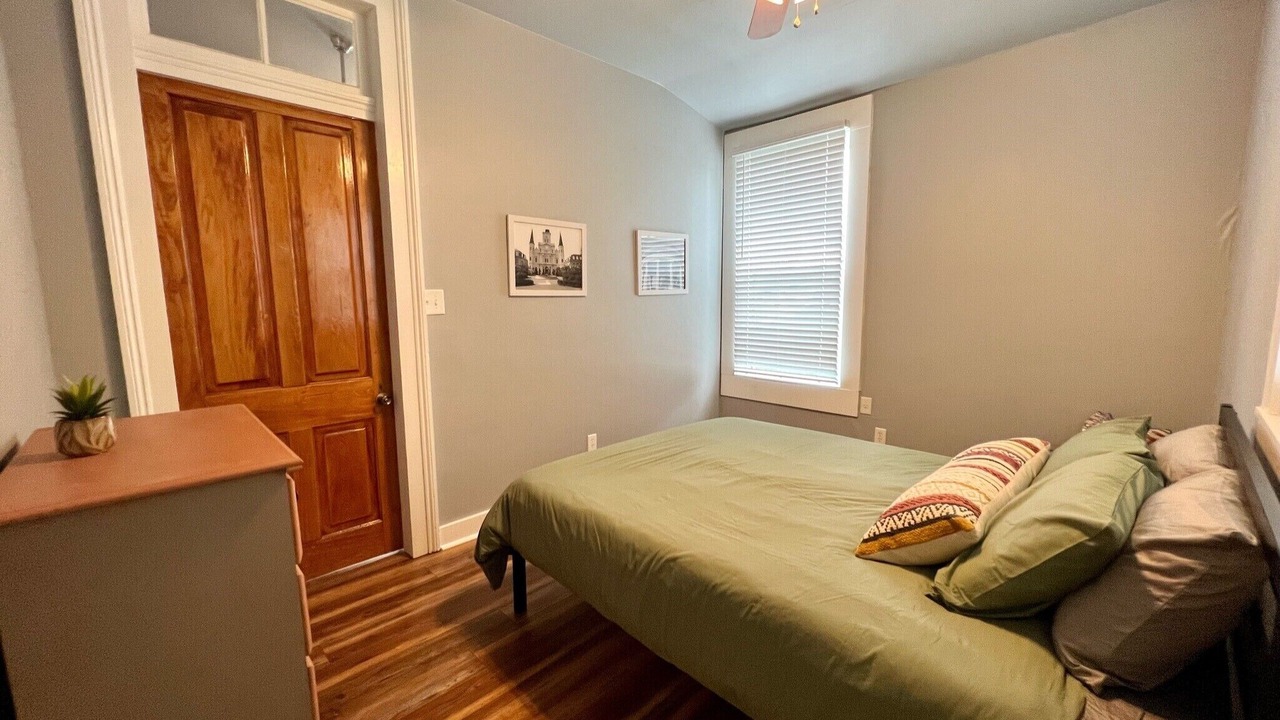 Photo of Bedroom in Esplanade Ridge