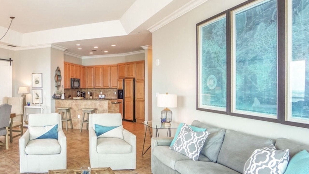 Photo of Livingroom in Pensacola Beach