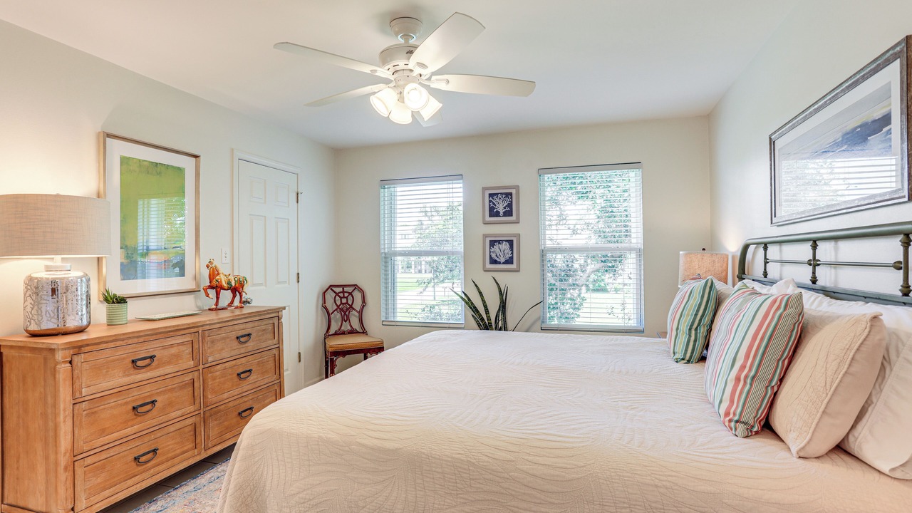 Photo of Bedroom in Waveland