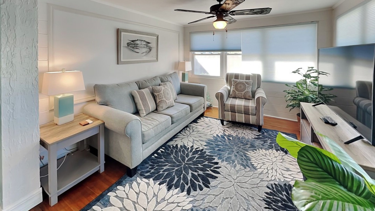 Photo of Bedroom in Plaza Shores